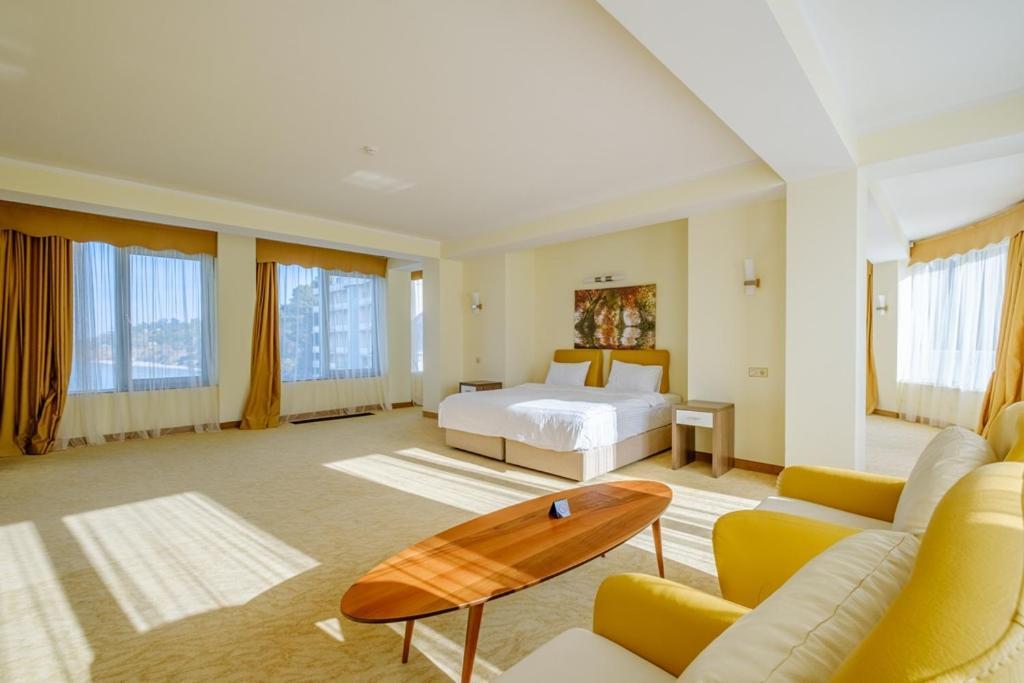 Castello Mare All Inclusive Resort Batumi Zimmer foto
