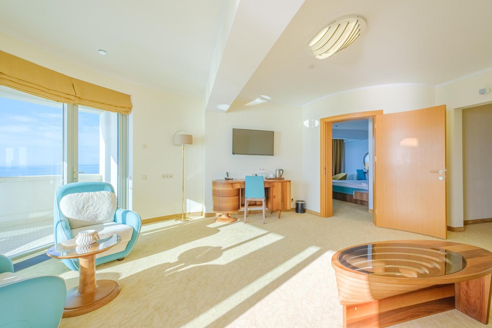 Castello Mare All Inclusive Resort Batumi Exterior foto