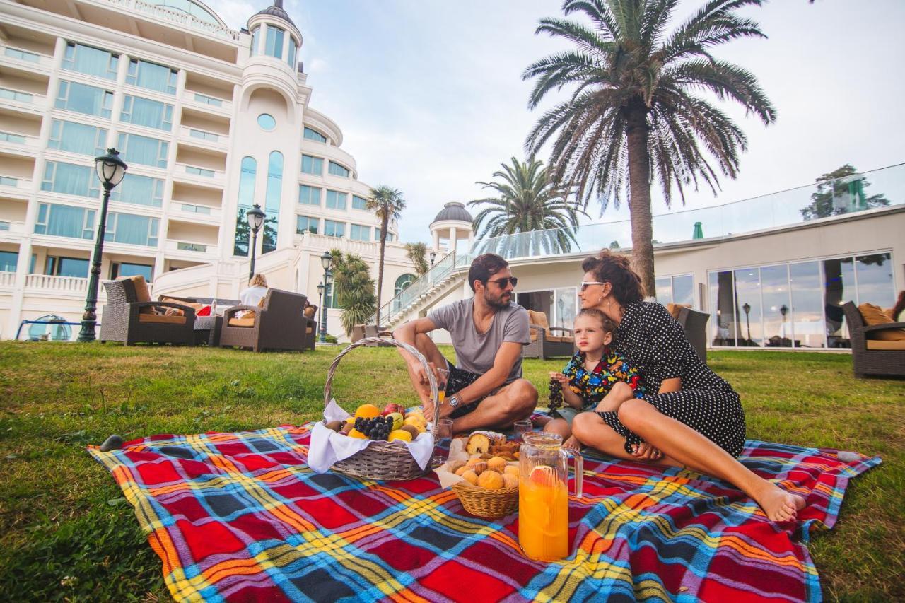 Castello Mare All Inclusive Resort Batumi Exterior foto